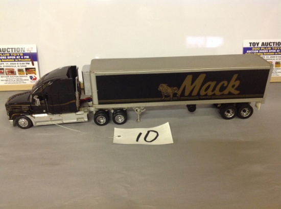 Mack Semi E-9 500 w/reifer trailer Franklin Mint