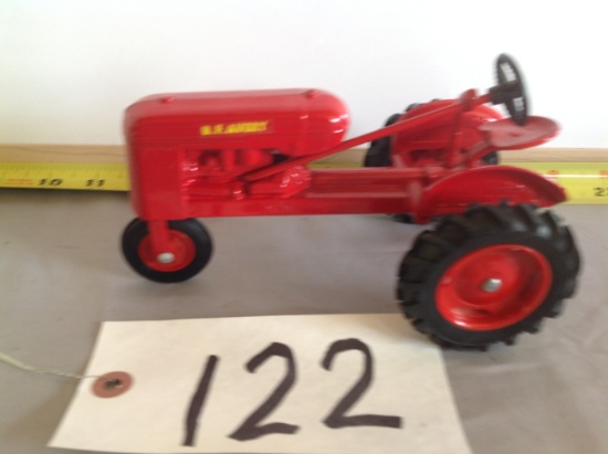 B.F Avery tricycle tractor Series #2		Scale Model