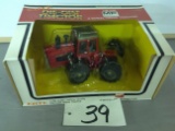 Massey Ferguson 4880 4-Wheel Drive Tractor		Ertl	1/32 scale