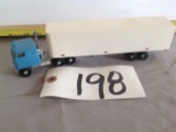 International cab over enclosed trailer		Ertl	1/64 scale