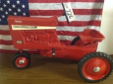 International Farmall 1026 pedal w/ n/f, metal seat	Dyersville, IA	Ertl