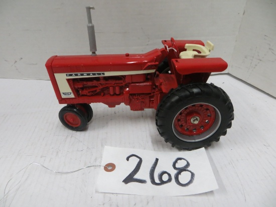 Ertl	Farmall 706 Diesel w/nf