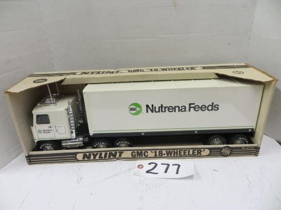Nylint	GMC 18 Wheeler Nutrena Feeds semi & trailer