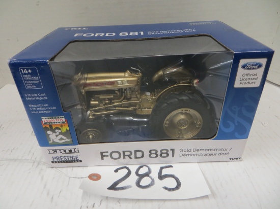 Ertl  Ford 881 Gold Demonstator Prestige Collection