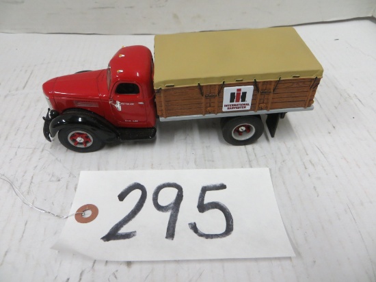 International grain truck