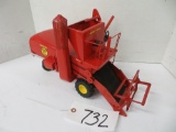 Loyd custom	Massey Harris Clipper Self Propelled Combine