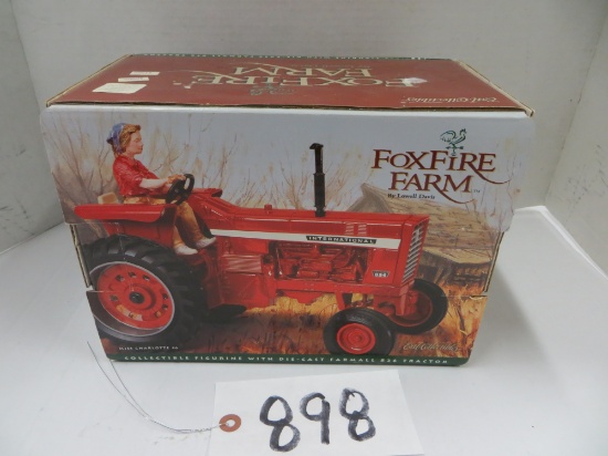 Ertl	Fire Fox Farm IH 826