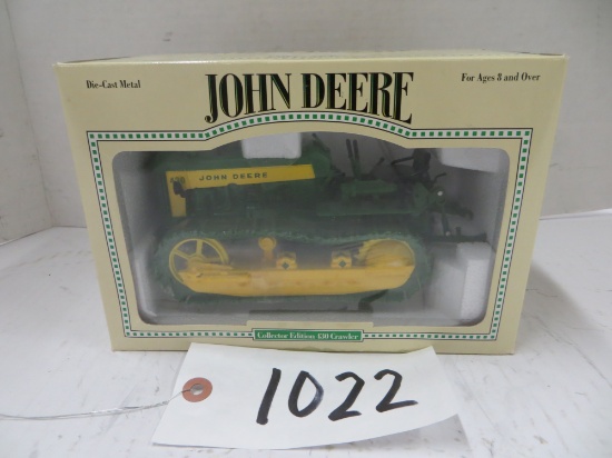 Ertl	JD 430 Crawler Collector Edition