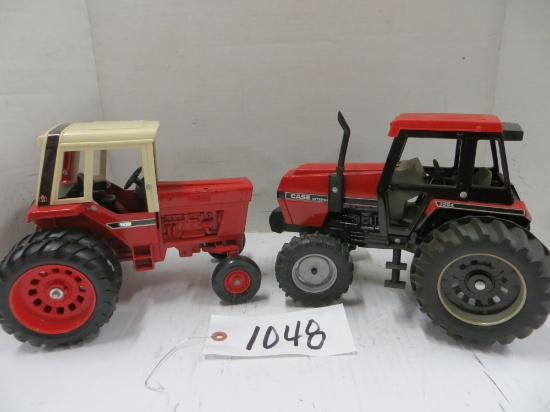 CIH 3294 4WD & IH 1586 w/duals