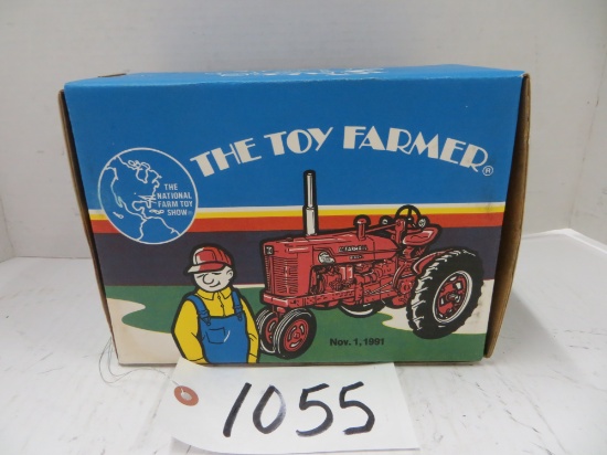 Ertl	Farmall Super M-TA  The Toy Farmer