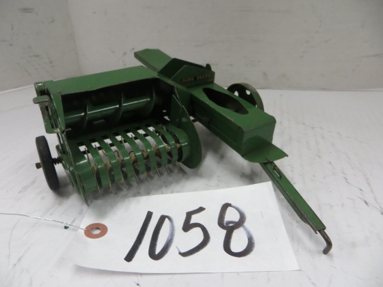 JD 40 baler