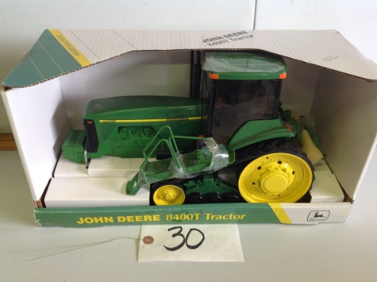 Ertl	JD 8400T CE 1999