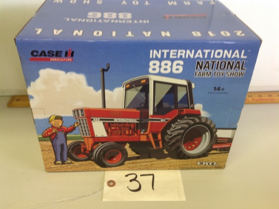 Ertl	IH 886 National Farm Show 2018   CE
