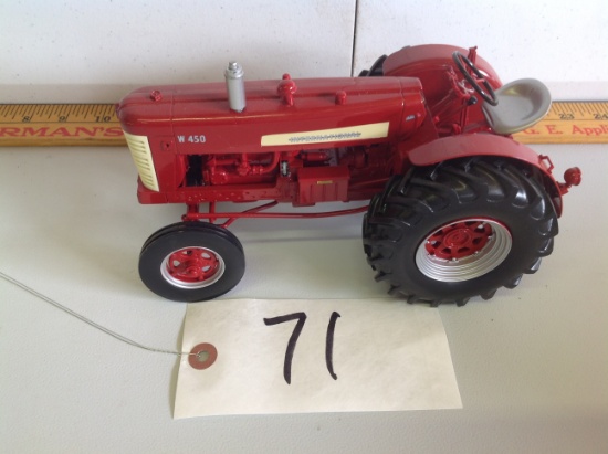 IH W 450 highly detailed 	no box