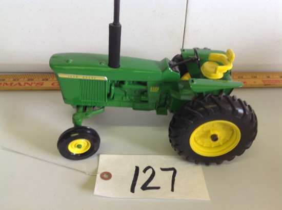 Ertl	JD 4320 Diesel w/wf & fenders  no box