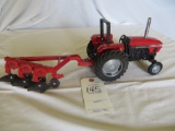 CIH 4230 w/3 bottom plow