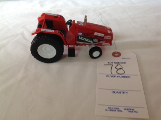 Allis Chalmers pulling tractor