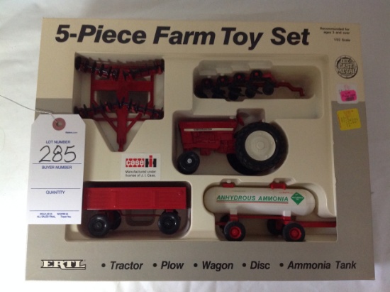 International 5-Pc Farm Toy Set   1/32 Scale