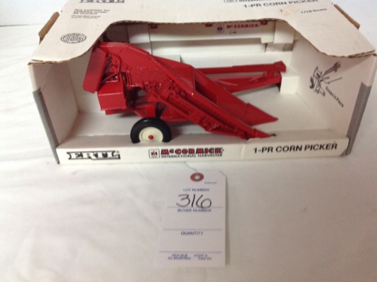 McCormick International Harvester 1-PR Corn Picker