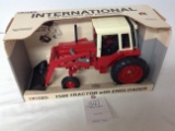 International 1586 w/enloader