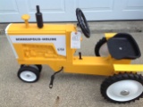 Minneapolis Moline G750 Pedal w/fenders   Scale Models