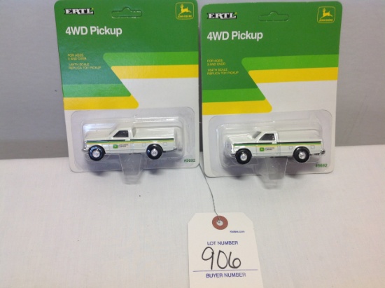 2 JD 4WD pick up truck