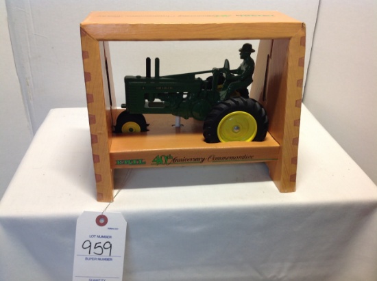 Ertl 40th Anniversary Commermorative JD A