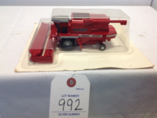 Massey Ferguson 8590 Rotary Combine 1987 National Toy Show   1/64 scale