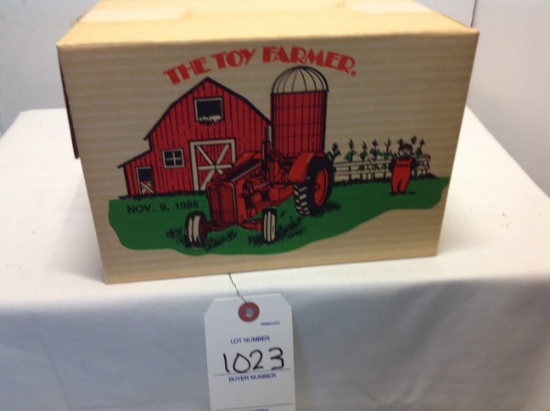 The Toy Farmer  1985 Case