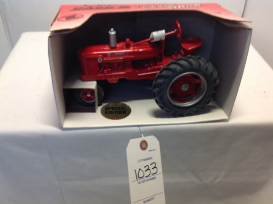 Farmall H  Special Edition  sign by Joe Ertl & Max Armstrong