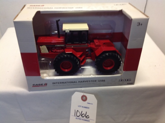 IH 4586   1/32 Scale