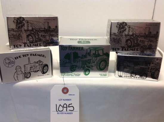 5 pc's Toy Farmer Tractors JD & Farmall   1/43 Scale