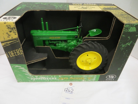 1939 JD B  1/8 Scale