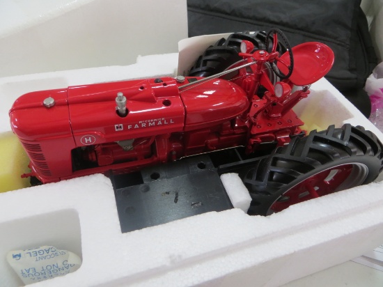 Farmall H   Franklin Mint