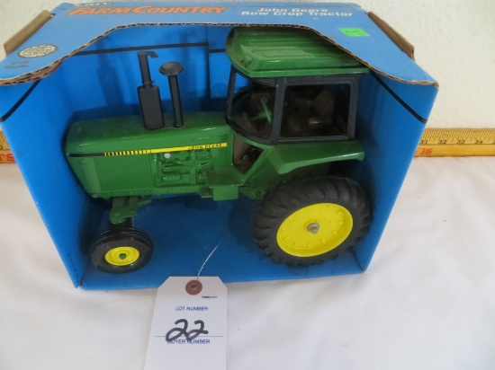 Ertl Farm Country JD Row Crop 1:16