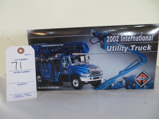 First Gear  2002 International Utility Truck with Functioning Boom arms and B