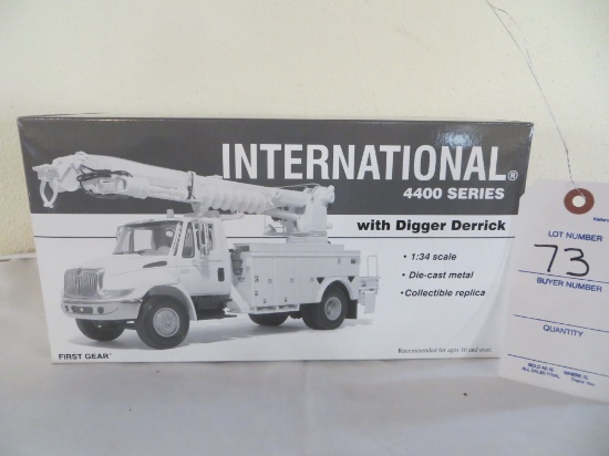 First Gear 4400 International Series with Digger Derrick 1:34 scale Die Cast