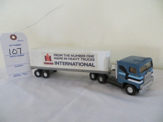 IH Trucks Semi and Trailer