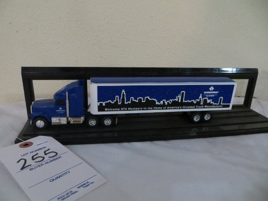 International semi and trailer (cracked case)