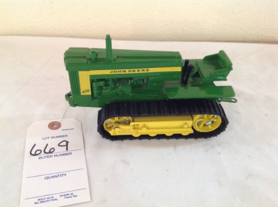 John Deere 420 Tractor