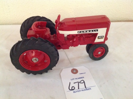 Farmall 404 Tractor
