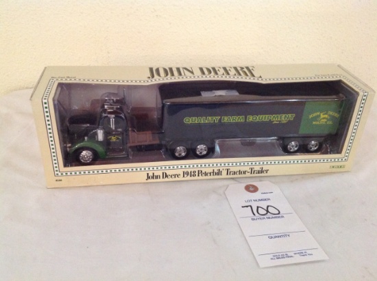 Ertl John Deere 1948 Peterbilt Tractor trailer