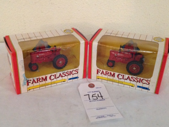 2 Farm Classics Tractors Farmall M-TA