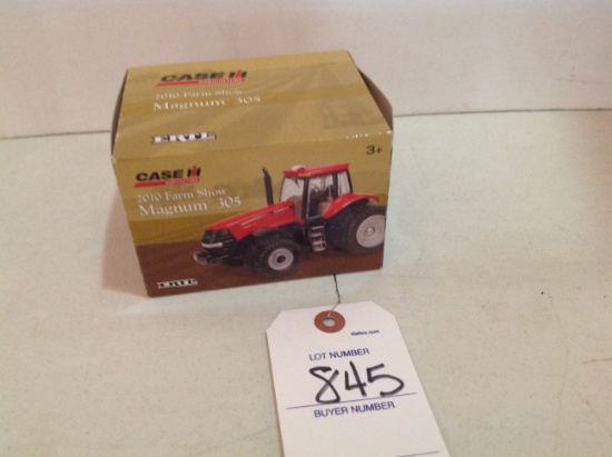 CIH Magnum 305  2010 Farm Show