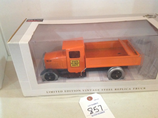 State Hi-Way Dept.  No 4 Limited Edition Vintage Steel Replica Truck