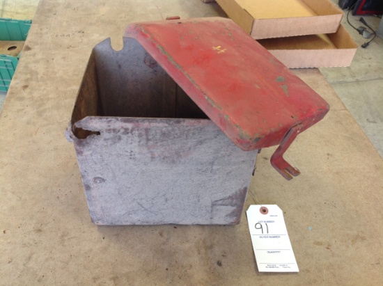 Farmall H battery box with lid
