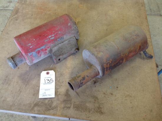 2 IH starting tanks