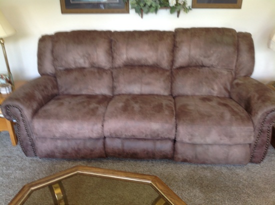 couch w/ electric end recliners