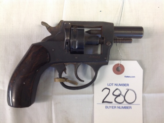 Starter pistol 32 caliber no name  Serial # 513466