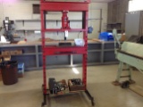 30 ton well built hydraulic press w/wheel base